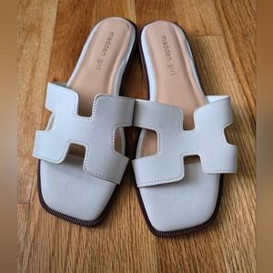Madden Girl Slide Sandals White Size 6.5 NWT